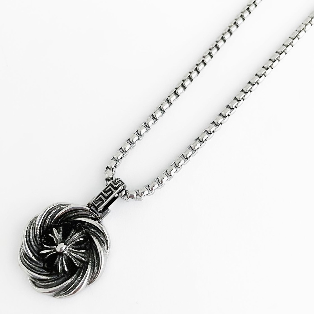 Chrome swirling necklace