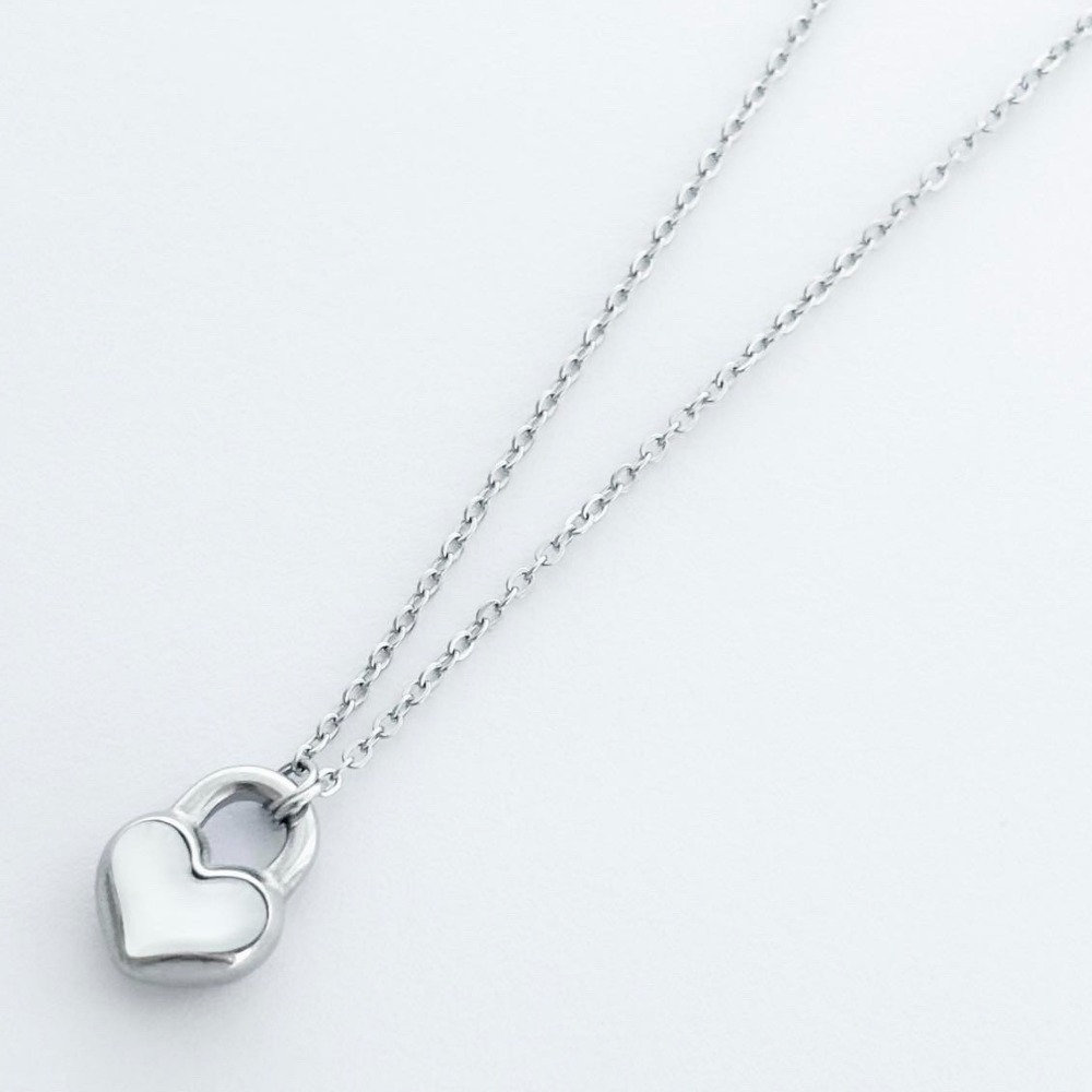 Wonseok heart lock necklace