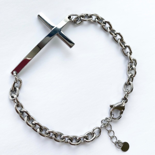 Long Cross Point Bracelet