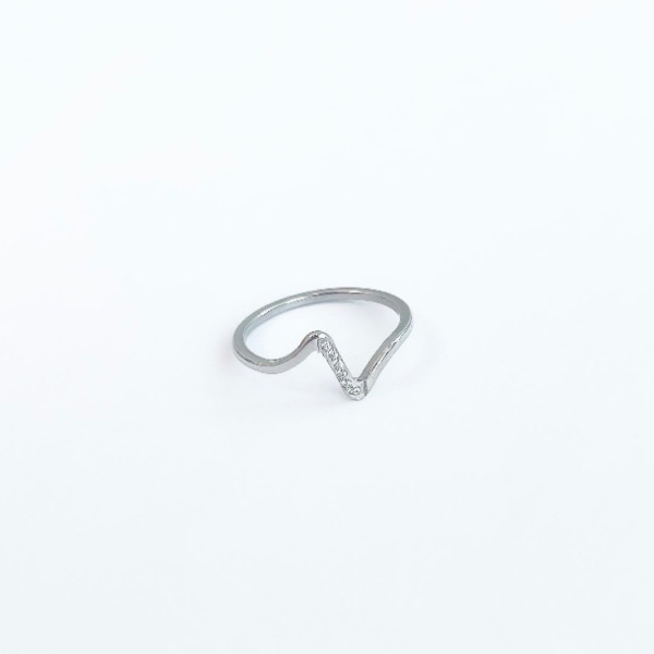 wave Cubic Point Ring