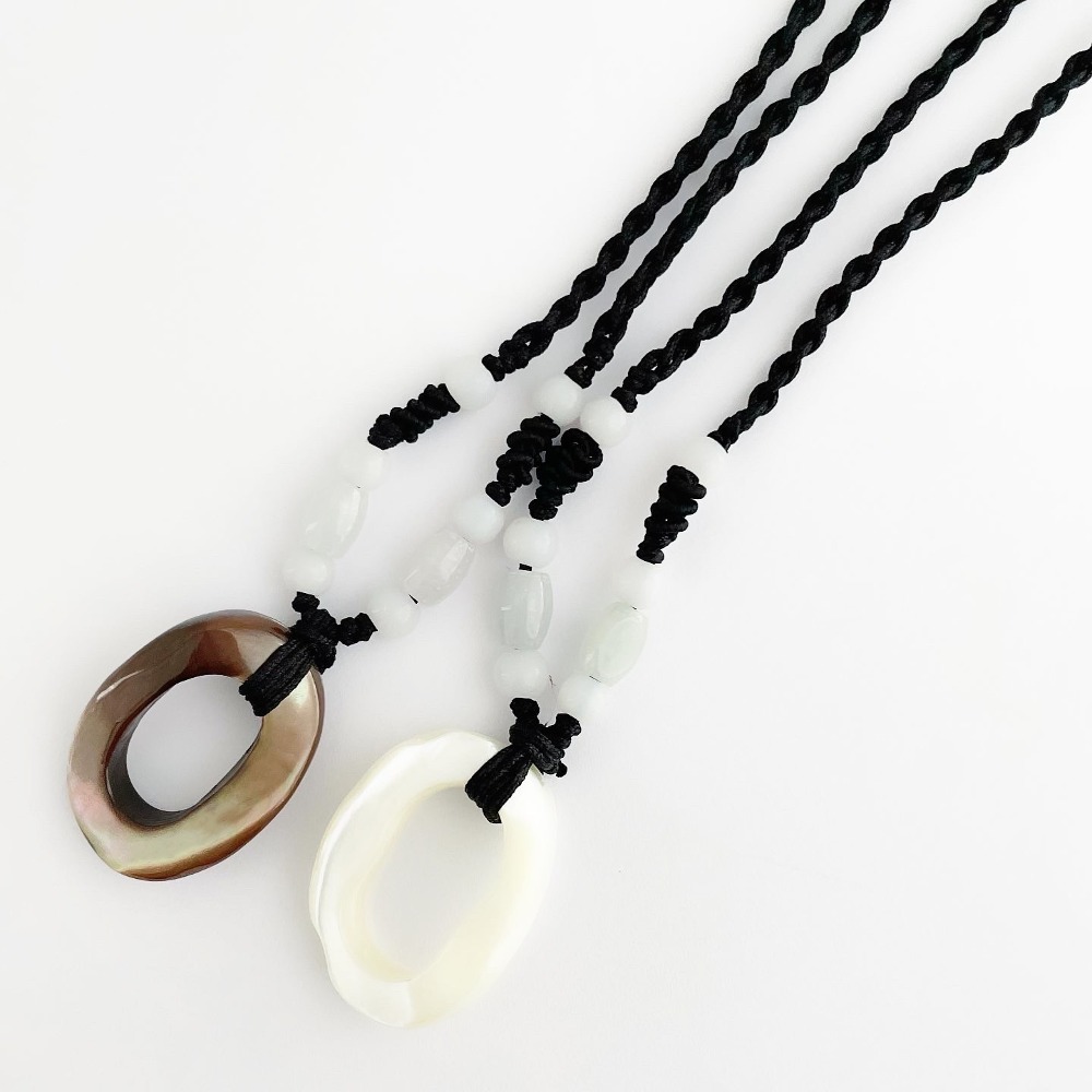 mother-of-pearl stone climbing necklace