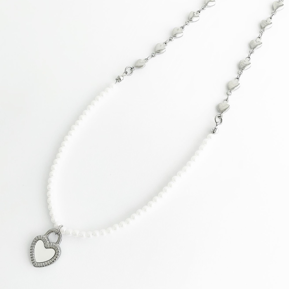 Heart Checkmate Pearl Necklace