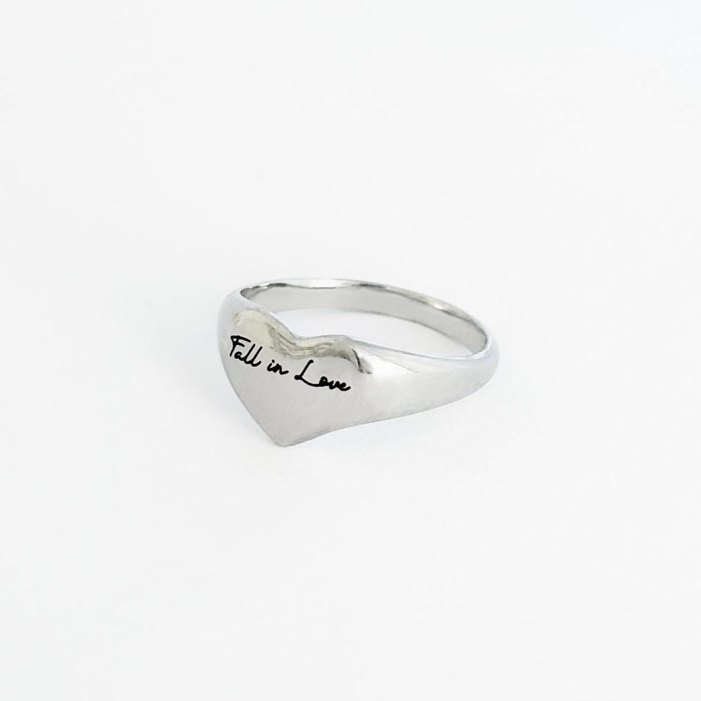 Fall in love heart ring