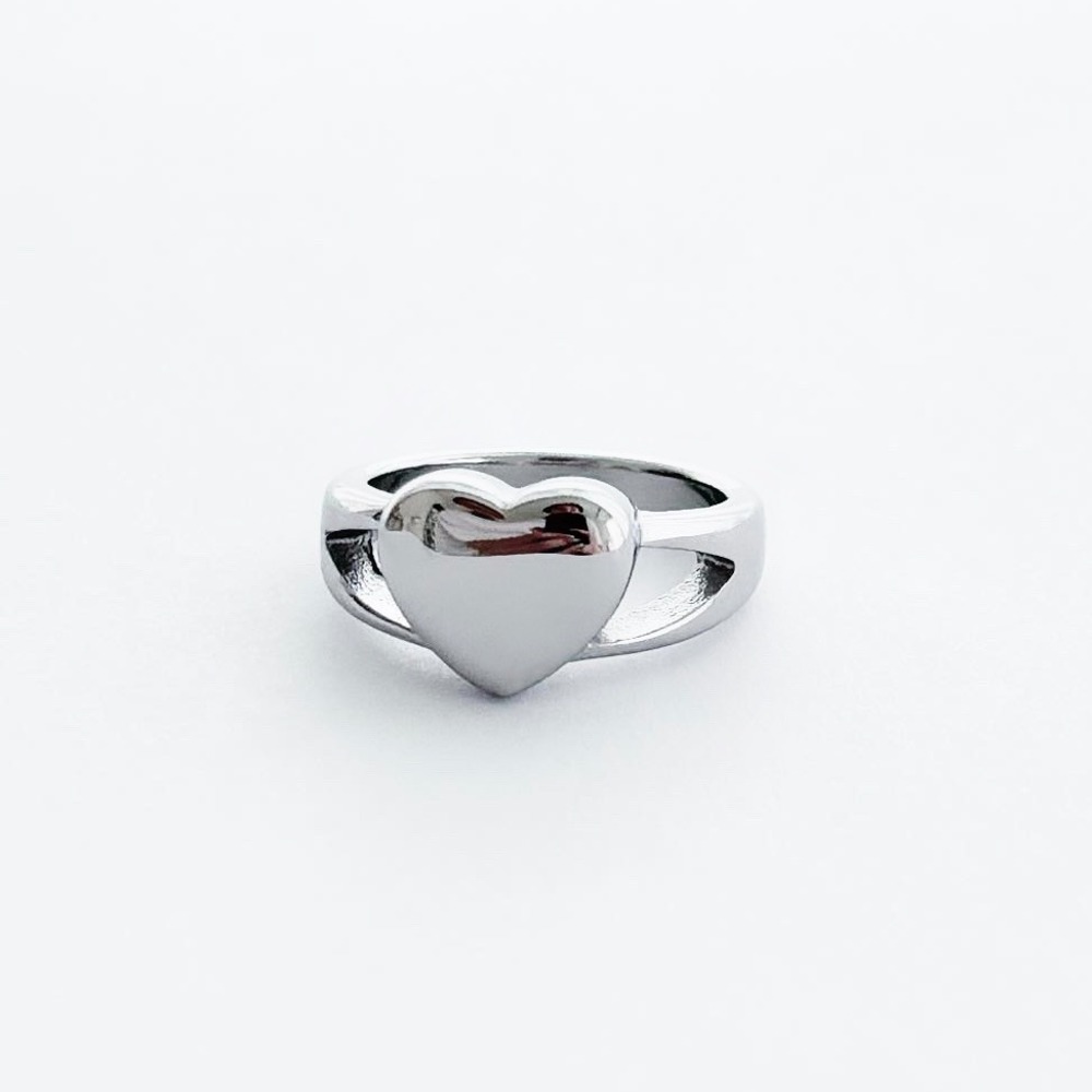General Heart Ring