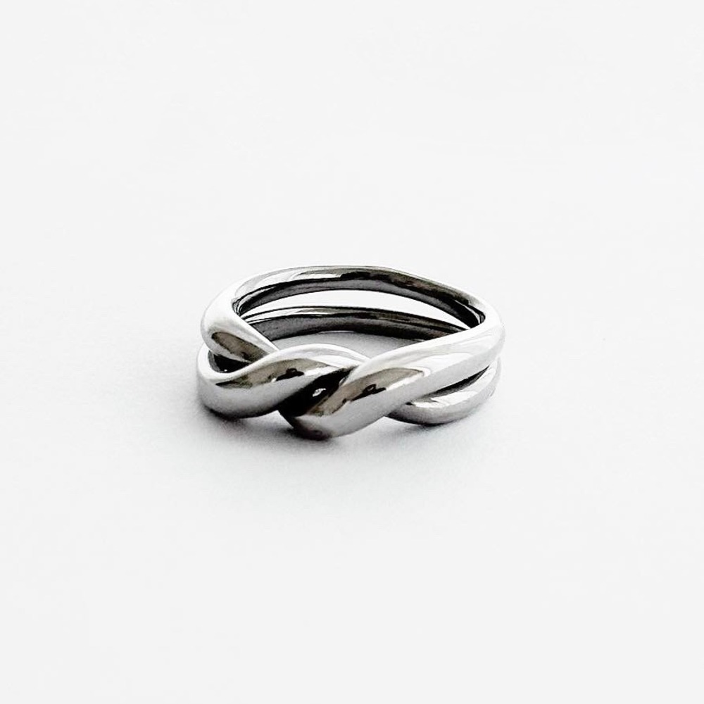 Two Twisted Ave Ring