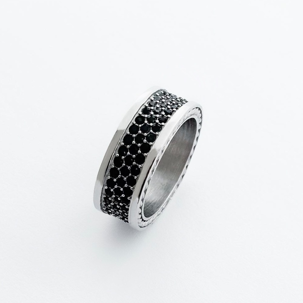 Black stone glass ring
