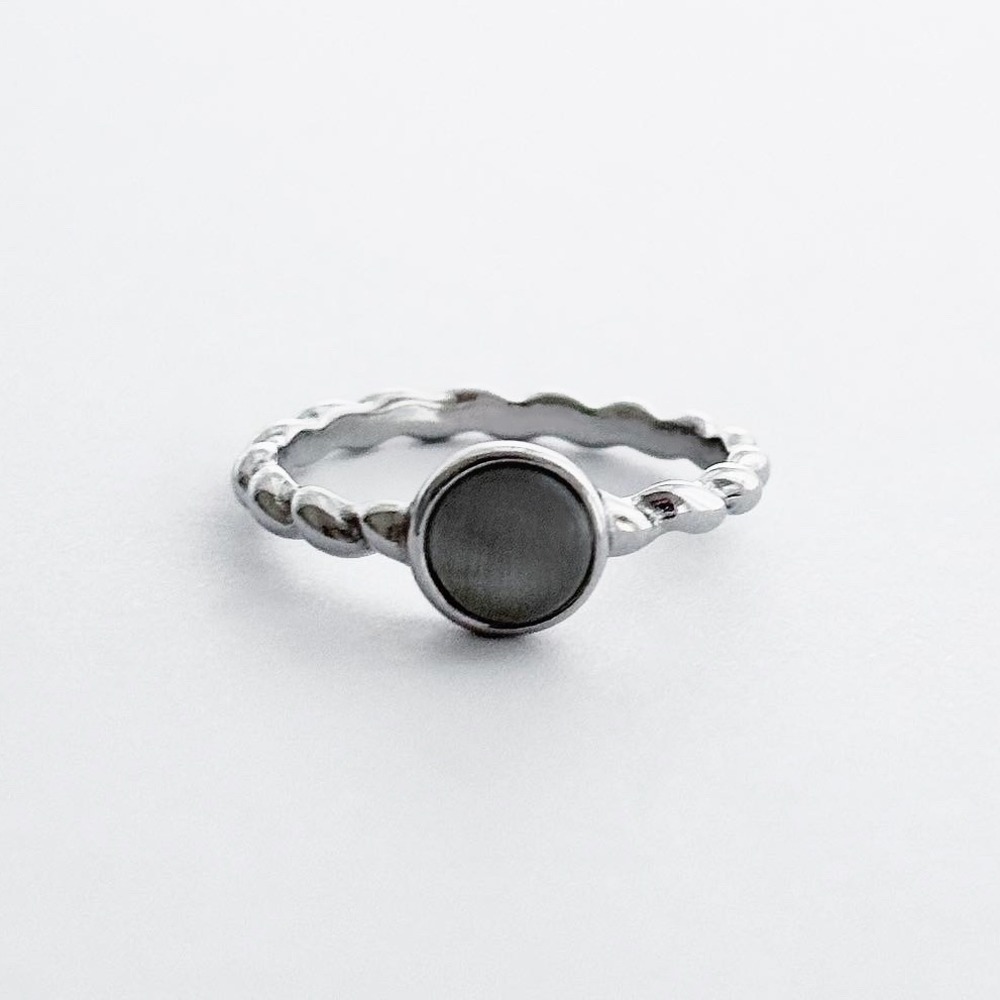 Gray Moon Younglong Ring